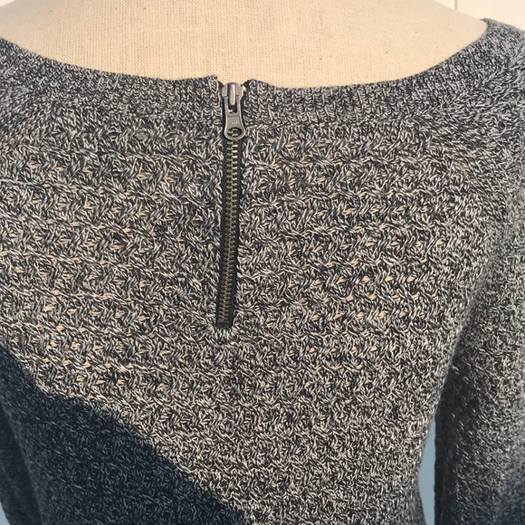 Small gray American Eagle sweater - Picture 4 of 5